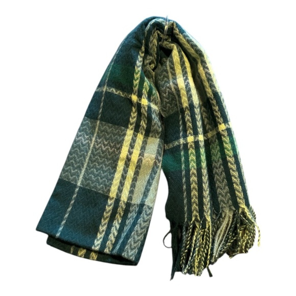 NEW Plaid Green and Yellow Scarf NWT Cozy